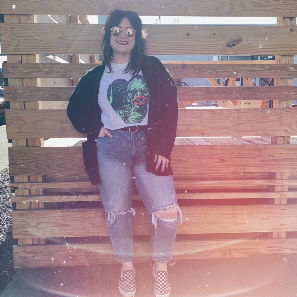 Meet your Posher, Ashley